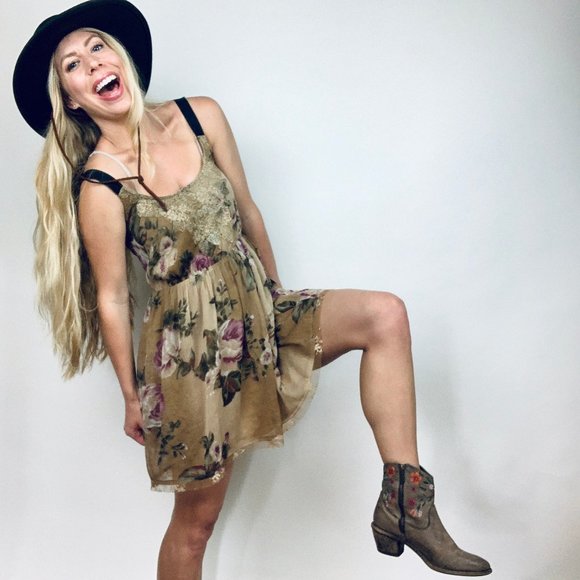 Urban Outfitters Staring at Stars bohemian dress - Picture 2 of 8